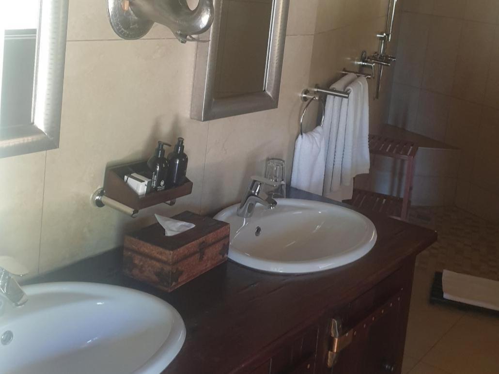 La Rochelle Lodge Namibia Τσουμέμπ Εξωτερικό φωτογραφία